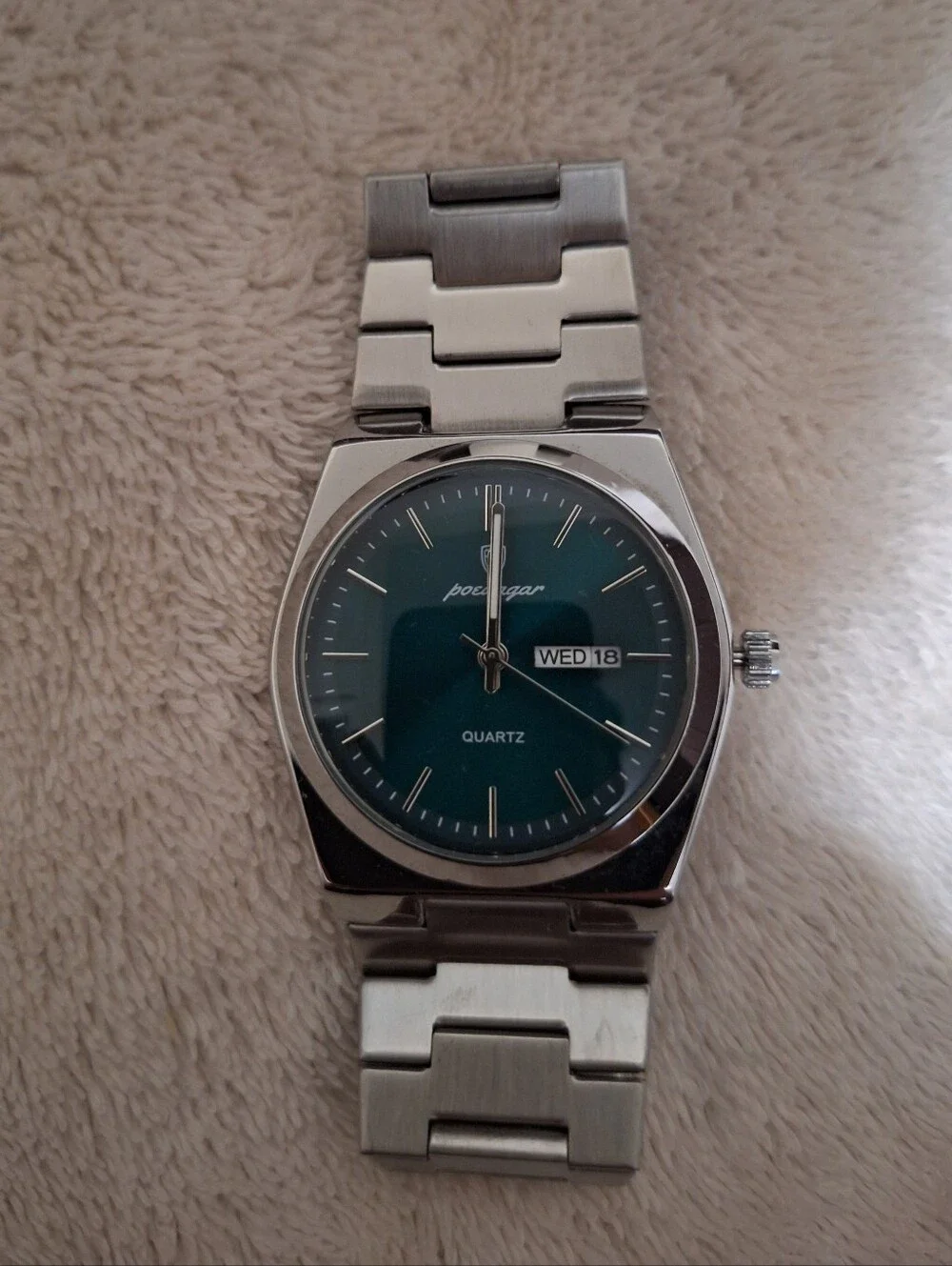 Poedagar Watch